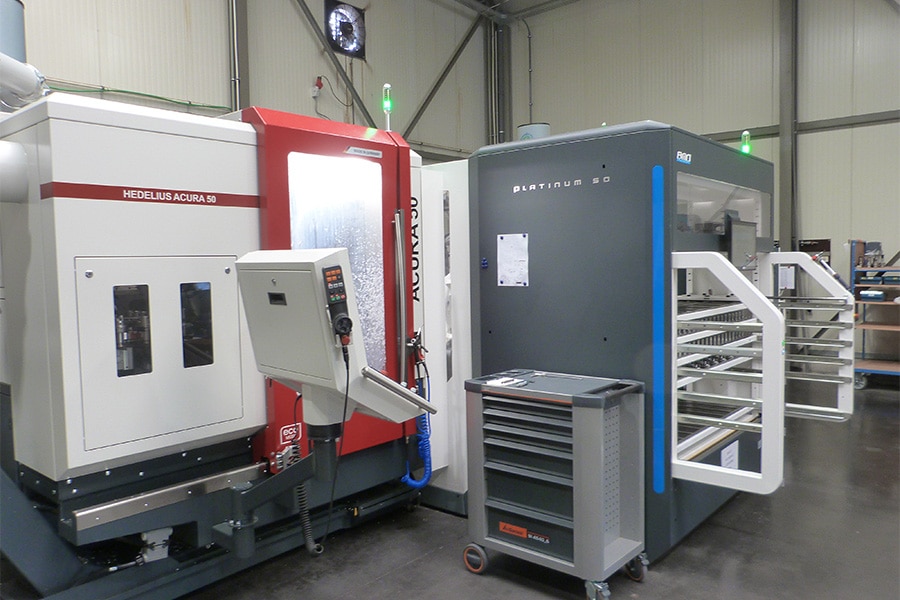 Twee bewerkingscentra en gerobotiseerde belading voor 24/7-productie 4